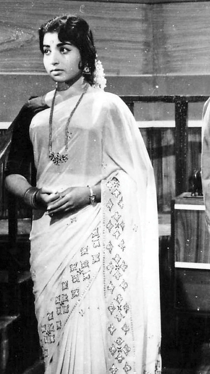 ஜெ.ஜெயலலிதா என்னும் நான்... - அம்மாவின் கதை - 20