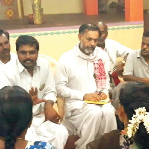 ‘‘ஓய்வுபெற்ற நீதிபதிகளைக் கூட்டிவருவேன்!’’ - கர்ஜிக்கும் யோகேந்திர யாதவ்
