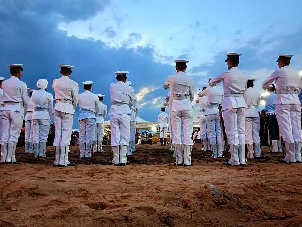 ``என்ன செய்தார் இந்த கருணாநிதி...ஏன் இப்படியெல்லாம் நடந்தது? - ஒரு 'ஆங்ரி' நிருபரின் பதிவு