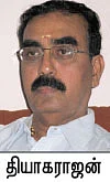 குழந்தையின் தொண்டைக்குள் பட்டன்...
