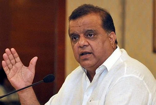நீக்கப்படும் பயிற்சியாளர்கள்: தேசிய விளையாட்டின் நிலைமை என்னவாகும்?