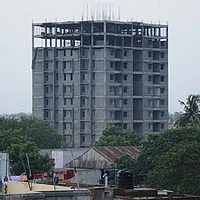 முகலிவாக்கத்தில் மற்றொரு 11 மாடி கட்டடத்திற்கு சீல் வைப்பு!