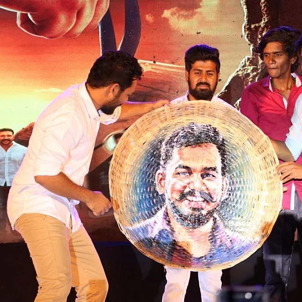 மதுரையில் நடந்த ’மாணவன்’ ஆல்பம் வெளியீட்டு விழா..! - படங்கள் - மா.ச.புவனேஷ்வர்
