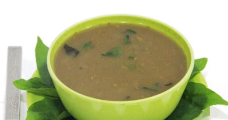 ஆள் பாதி... தோல் பாதி!