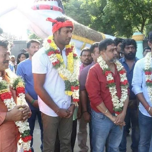 `சண்டக்கோழி 2' இசை வெளியீட்டு விழா - ஆன்லைன் மீடியாக்களுக்கு விஷால் விடுத்த கோரிக்கை