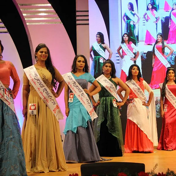 திருநங்கைகளுக்கான அழகிப்போட்டி விழாவில் உற்சாகமாக அணிவகுத்த போட்டியாளர்கள் மற்றும் நடந்த முக்கிய நிகழ்வுகளின் புகைப்படத் தொகுப்பு: நரேஷ் குமார்.வெ