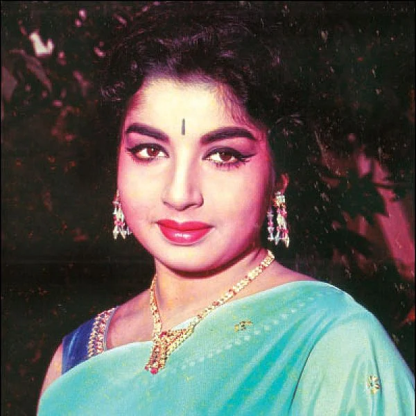 ஜெ.ஜெயலலிதா என்னும் நான்... - அம்மாவின் கதை! - 12