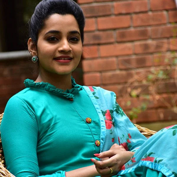 ‘ஜெயில்’ பட நாயகி அபர்ணதி லேட்டஸ்ட் ஸ்டில்ஸ்...