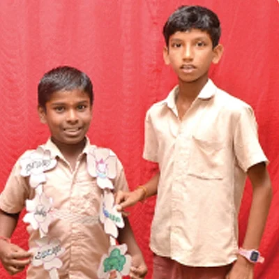 பூ மாலை அல்ல; தேசிய மாலை!