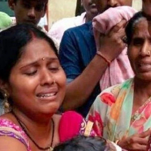 “மாட்டின் மீதான அக்கறை, சிசுக்கள் மீது கிடையாதா?!” நெஞ்சு பொறுக்குதில்லையே #GorakhpurTragedy