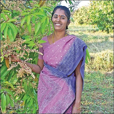 அடுத்த இதழ்... பெண் விவசாயிகள் சிறப்பிதழ்