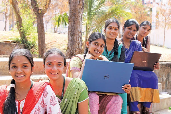தகவல் தொழில்நுட்பத்துறை... டாப் டக்கர் வாய்ப்புகள்!