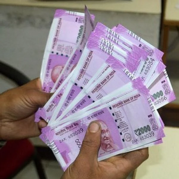 யூ டியூப் முதல் டியூஷன் வரை... பெண்களுக்கான எளிய தொழில் வாய்ப்புகள்!
