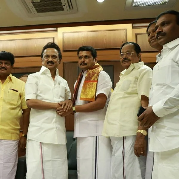 செந்தில் பாலாஜி மனமாற்றத்துக்கு யார் காரணம்?' - அதிர்ச்சிப் பின்னணி