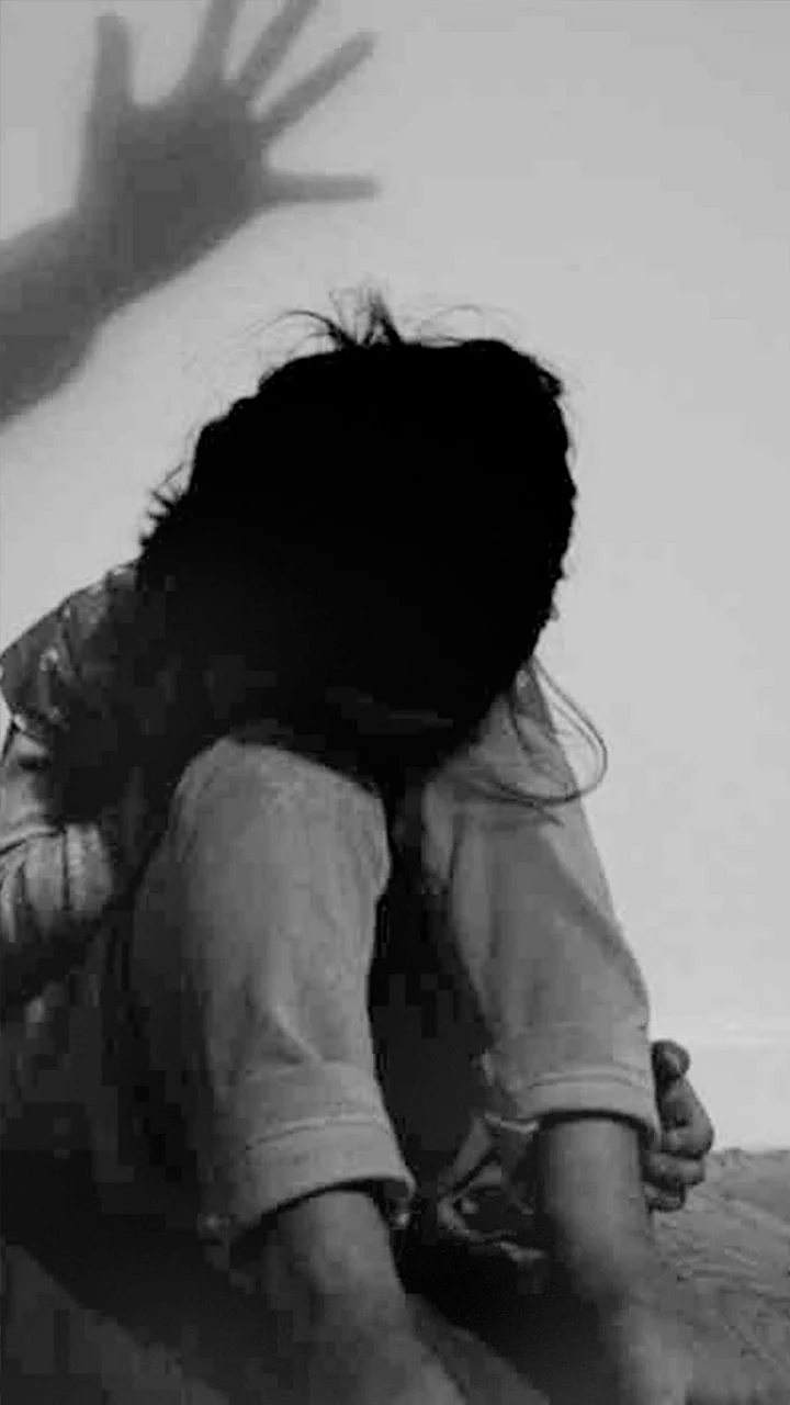 “ஹாசினிக்குக் கிடைத்த நீதி எங்களுக்குக் கிடைக்காதா?”