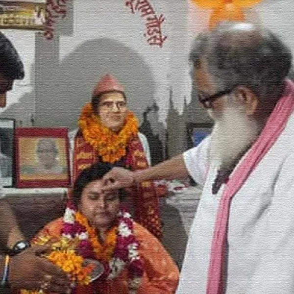 கோட்சே நினைவுநாளில் மேலும் 5 `இந்து நீதிமன்றங்கள்’! - எங்கே போகிறது இந்தியா?