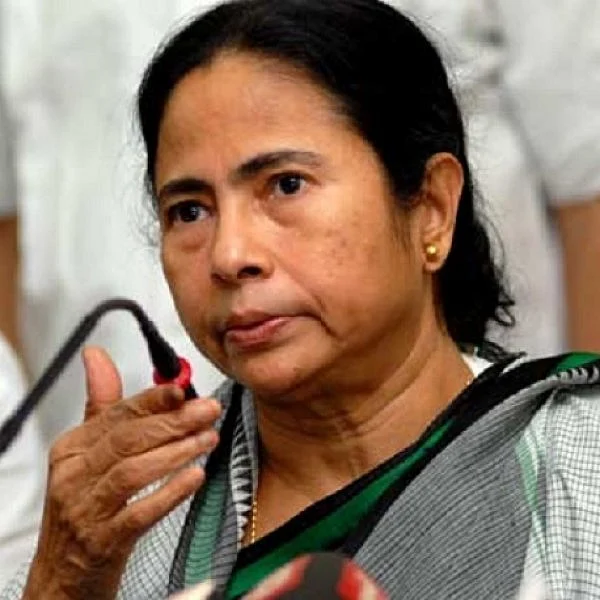 `வதேரா வழக்கில் சீரியஸான விஷயம் எதுவுமே இல்லை!' - மத்திய அரசை சாடும் மம்தா