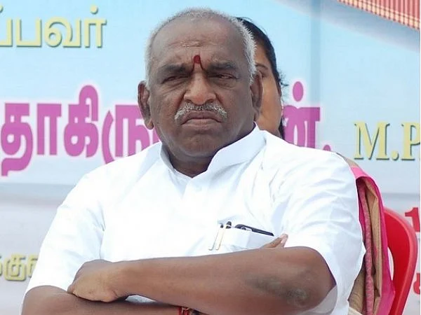`10 ஆண்டுகளாகப் பயன்படுத்தி வந்த அறை அது!' -பொன்னாருக்கு அதிர்ச்சி கொடுத்ததா கமலாலயம்?