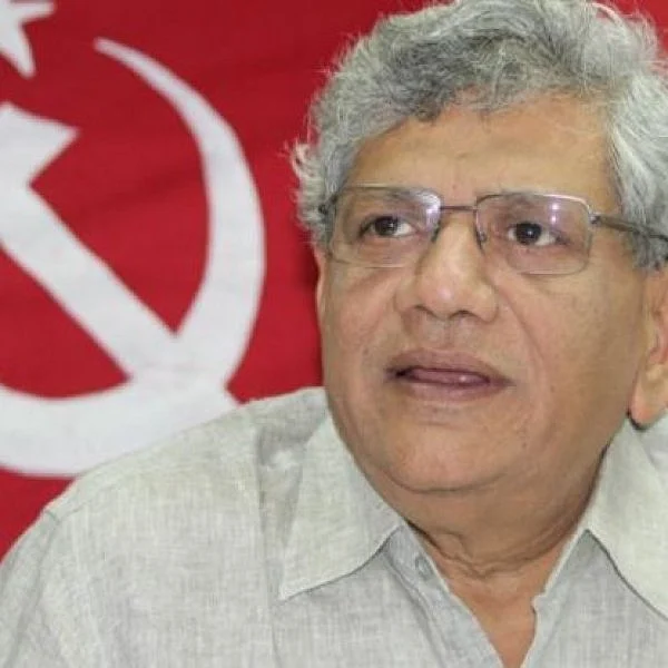 `சிறந்த இந்தியாவை உருவாக்கும் பொறுப்பு யாரிடம் இருக்கிறது?' - சீதாராம் யெச்சூரி