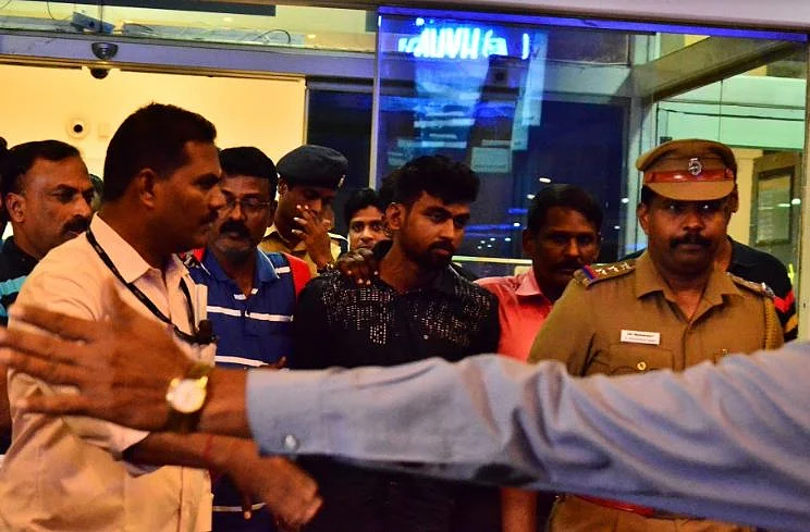 தஷ்வந்த் மேல்முறையீட்டு வழக்கில் காவல்துறைக்கு நோட்டீஸ்! - சென்னை உயர் நீதிமன்றம் உத்தரவு