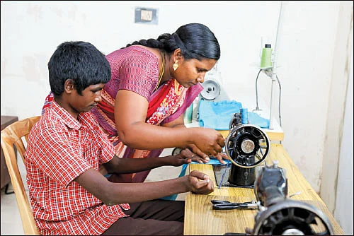 அன்புக்கு வானமே எல்லை!