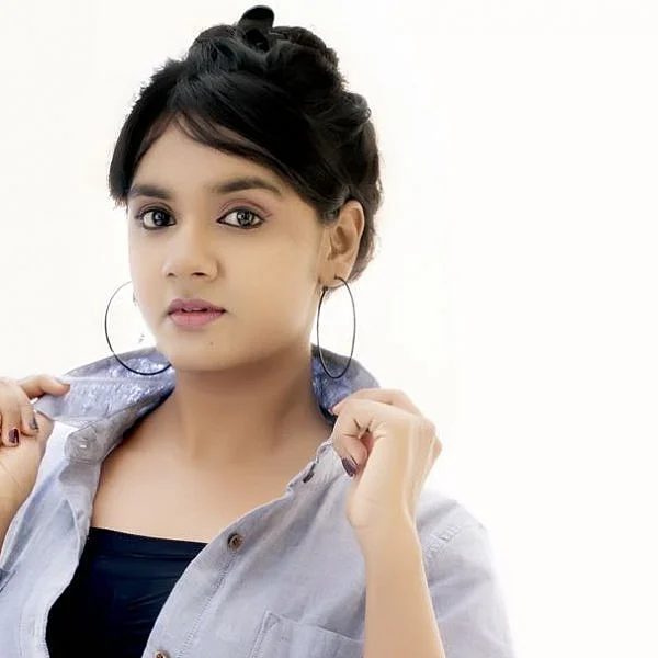 `` `மியூசிக்கலி'ல் ஆக்டிவா இருக்கேன். என்ன பிளஸ் தெரியுமா?!’’ - `அழகு' சஹானா