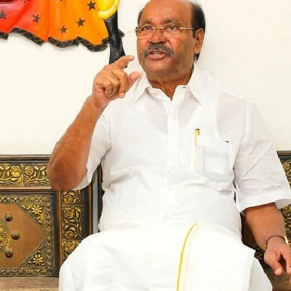 800 அரசுப் பள்ளிகள் மூடப்பட்டால் ஏழைகளின் கல்வி வாய்ப்பு கருகி விடும்! - ராமதாஸ் வேதனை