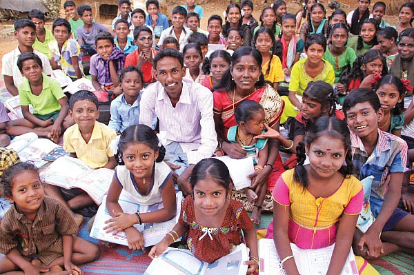 இருளர் இனத்தின் இரண்டு தீபங்கள்!