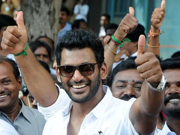 #LiveUpdates தயாரிப்பாளர் சங்க தேர்தல்: வெற்றியை குவித்த விஷால் அணியினர்!