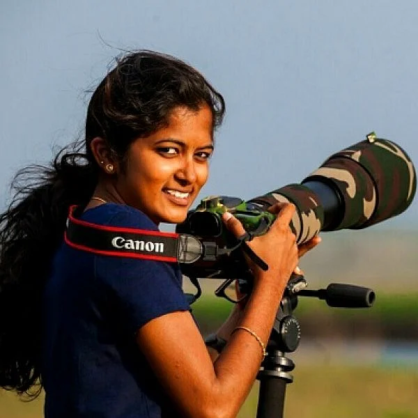 ``ஒரு பறவைக்காக இரண்டு நாள் காத்திருந்தேன்!'' திவ்யபாரதி #WomensDay