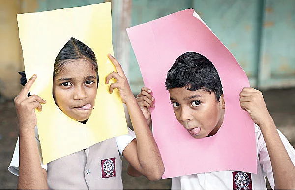 சேட்டை ராஜா... அரட்டை ராணி!
