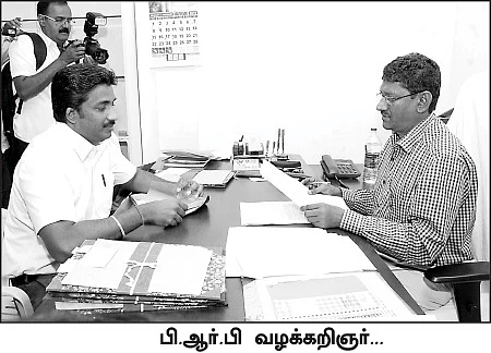 இப்போது கிரானைட் அதிபர்கள் அடுத்து காவல்துறை அதிகாரிகள்!