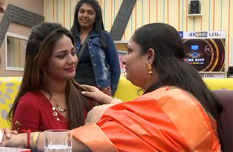 பிக்பாஸுக்கு பல்போ பல்பு... பழக்கத்த மாத்திக்கலாமே பாலாஜி... #BiggBossTamil2