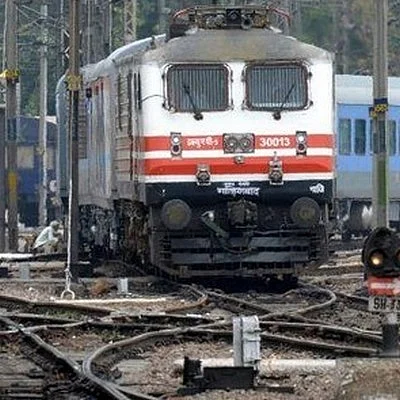 மணிக்கு 160 கிலோ மீட்டர் வேகத்தில் செல்லும் ரயில் அடுத்த ஆண்டு அறிமுகம்!
