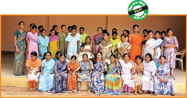உன் கண்ணில் நீர் வழிந்தால்...