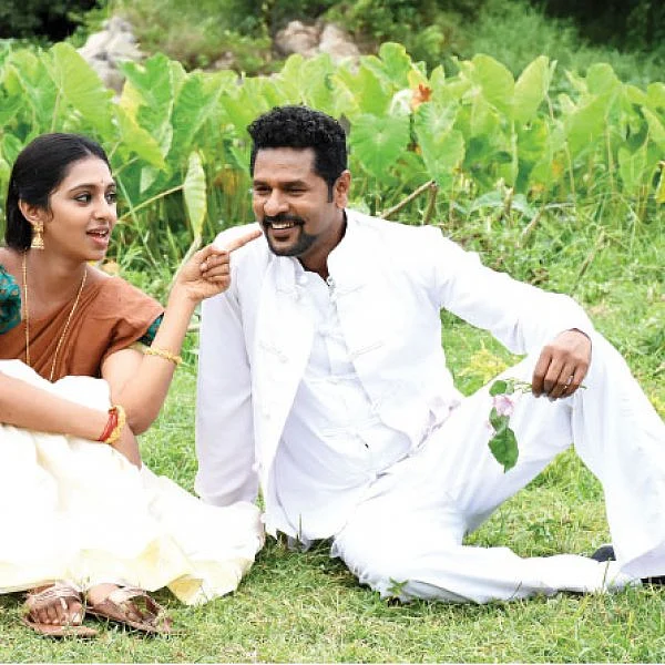 ரெண்டு புரத்திலும் சண்டை!