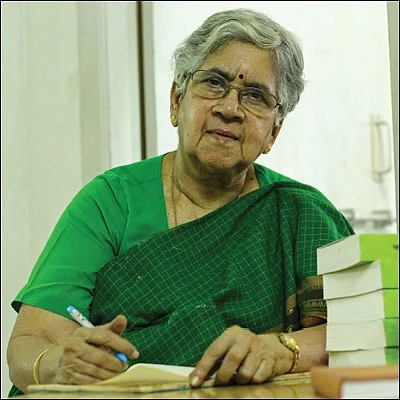 கண்ணுக்குள் சற்று பயணித்து..!