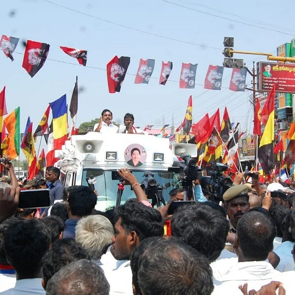 பிரசாரத்தில் முதல்வர் பழனிசாமி