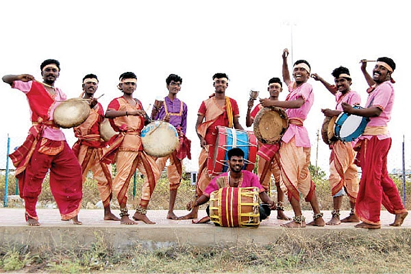 தூத்துக்குடி 'சகா'க்கள்!