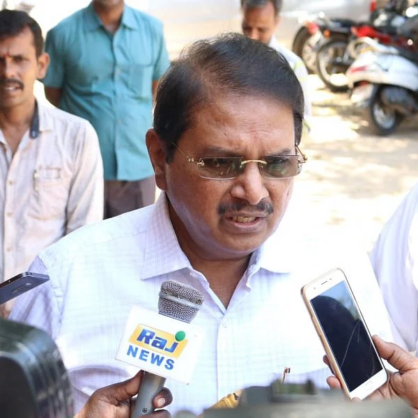 அமைச்சர்கள், ஜெயலலிதாவைப் பார்த்ததாக நான் கூறவில்லை..! ராம மோகன ராவ் விளக்கம்