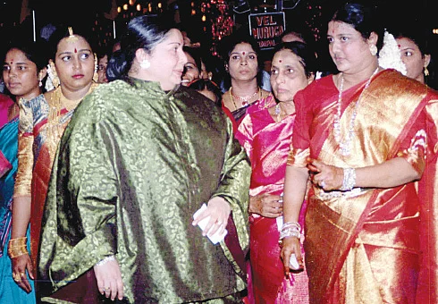 ''சுதாகரன் திருமணத்தை வாழ்த்த அழைக்கப்பட்டதால் ஜெயலலிதா சென்றார்!''