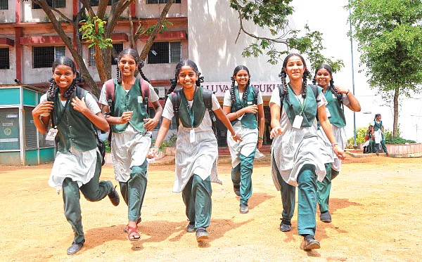 ஒவ்வொரு வகுப்பறையிலும் ஒரு நூலகம்!