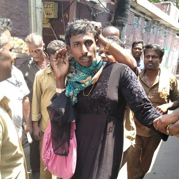 இளைஞரை சிக்கவைத்த காற்று! - விபரீத ஆசையால் விழுந்த தர்ம அடி