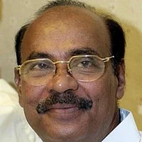 முதல்வர் பன்னீர்செல்வத்தை பதவி விலக சொல்கிறார் ராமதாஸ்!