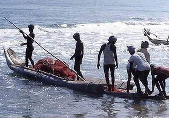தமிழக மீனவர்கள் 40 பேருக்கு மீண்டும் காவல் நீட்டிப்பு: மீனவர்கள் அதிர்ச்சி!