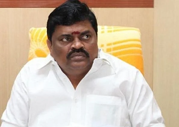 தனியார் பால் நிறுவனங்களும்...ராஜேந்திர பாலாஜியின் எச்சரிக்கையும்...பின்னணி என்ன?