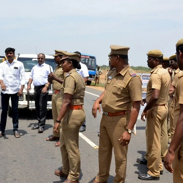 தஞ்சை விமானப்படை தளத்தை முற்றுகையிடச் சென்ற அமைப்பினர் கைது! கந்தர்வகோட்டையில் பரபரப்பு