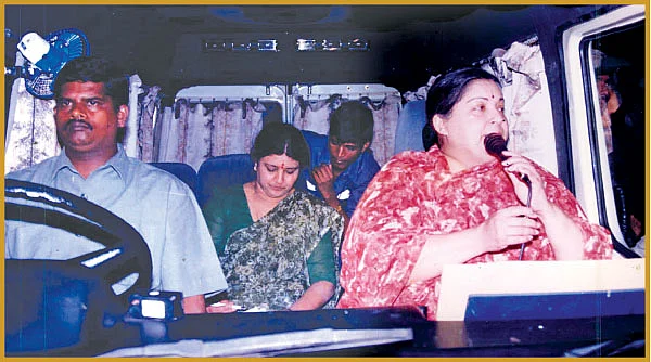 கண்ணீர்... களங்கம்... கொலைப்பழி! - சசிகலா நெக்ஸ்ட்?