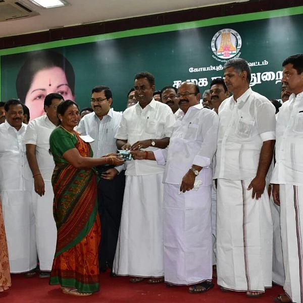 ``தமிழகத்தில் பட்டம் படித்த பெண்கள் அதிகமானதற்குக் காரணம் இதுதான்'' - பொள்ளாச்சி ஜெயராமன்!