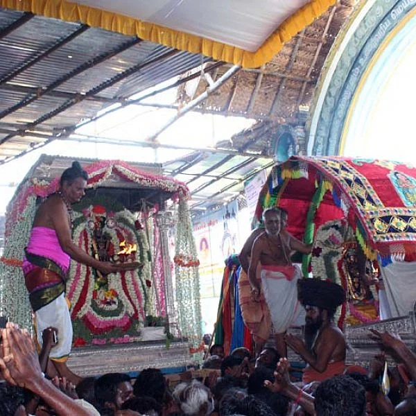 சீர்காழியில் நடைபெற்ற சட்ட நாதர் கோவில் திருமுலை பால் விழா புகைப்படதொகுப்பு படங்கள்-செ.ராபர்ட்
